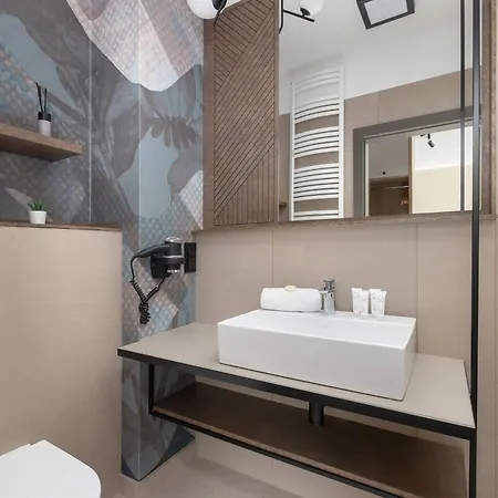 Apartment Stylish Bel Mare E529 In With Balcony & Parking & Close To The By Renters