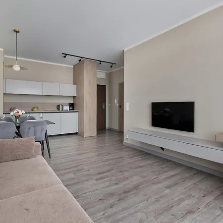 Stylish Bel Mare E529 In With Balcony & Parking & Close To The By Renters * Misdroy