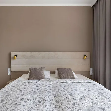 Apartment Stylish Bel Mare E529 In With Balcony & Parking & Close To The By Renters *